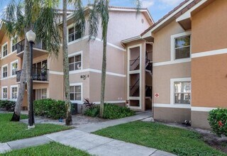 8871 Wiles Rd in Coral Springs, FL - Building Photo - Building Photo