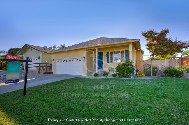 1048 Wilson Ave in Lincoln, CA - Building Photo - Building Photo