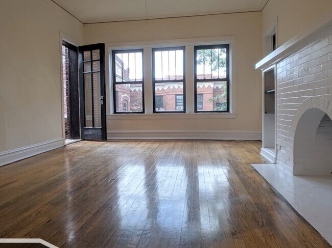2524 N Kedzie Blvd in Chicago, IL - Building Photo - Building Photo