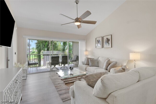 property at 800 Augusta Blvd