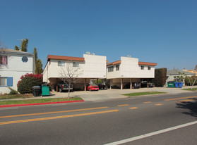 1311-1315 Ocean Park Blvd Apartments