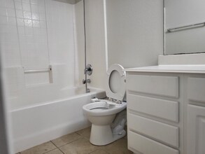 501 Northridge St in Denton, TX - Foto de edificio - Building Photo