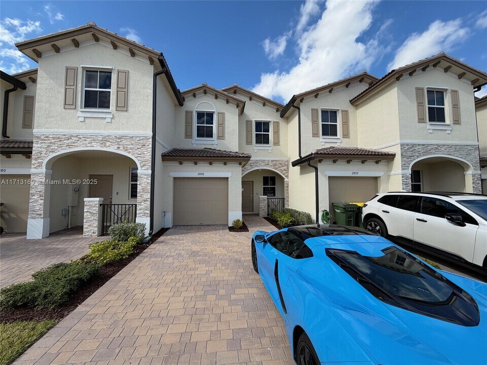 2876 SE 25th Ave in Homestead, FL - Building Photo