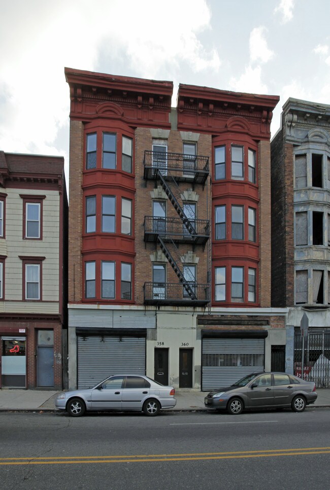 358-360 S Orange Ave in Newark, NJ - Building Photo - Building Photo