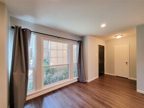 13168 Trail Hollow Dr in Houston, TX - Foto de edificio - Building Photo