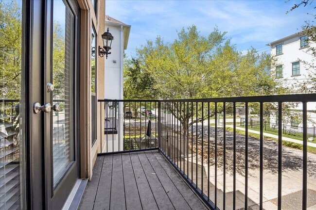 property at 5811 Maxie St