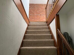 64 Murdock St, Unit 642 in Boston, MA - Foto de edificio - Building Photo