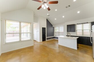 4514 Senda Ln in Austin, TX - Building Photo - Building Photo