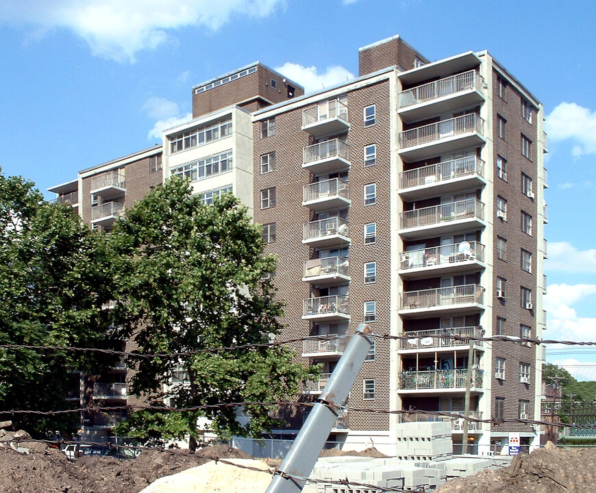 Stephen Crane Elderly Apartments in Newark, NJ - Building Photo