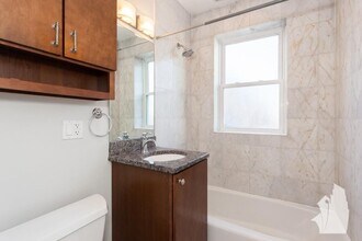 3804 N Marshfield Ave, Unit 2BD in Chicago, IL - Building Photo - Building Photo