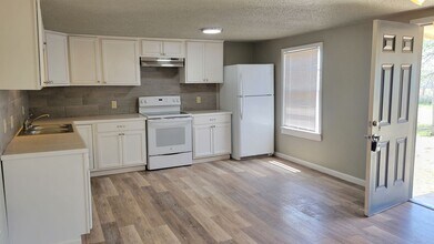 7406 18th St in Lubbock, TX - Building Photo - Building Photo