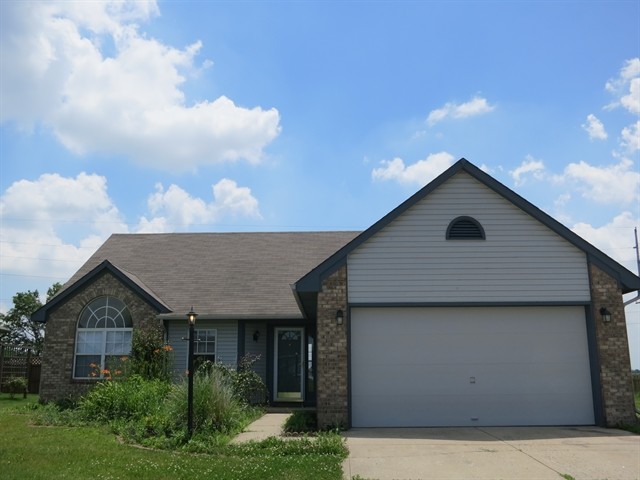 399 Bear Story Blvd in Greenfield, IN - Building Photo