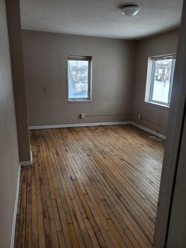 property at 716 15th St NW