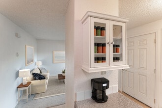 Stanford Apartments in Bellingham, WA - Building Photo - Building Photo