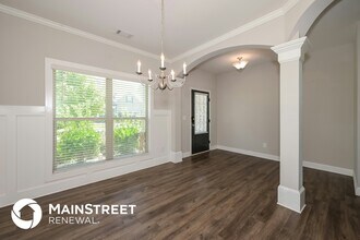 707 Overlook Gln Dr in Lawrenceville, GA - Building Photo - Building Photo