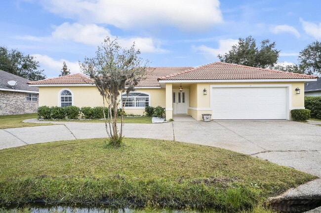 property at 43 Fallen Oak Ln