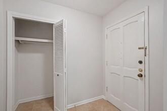 93 La Rue Pl NW in Atlanta, GA - Building Photo - Building Photo