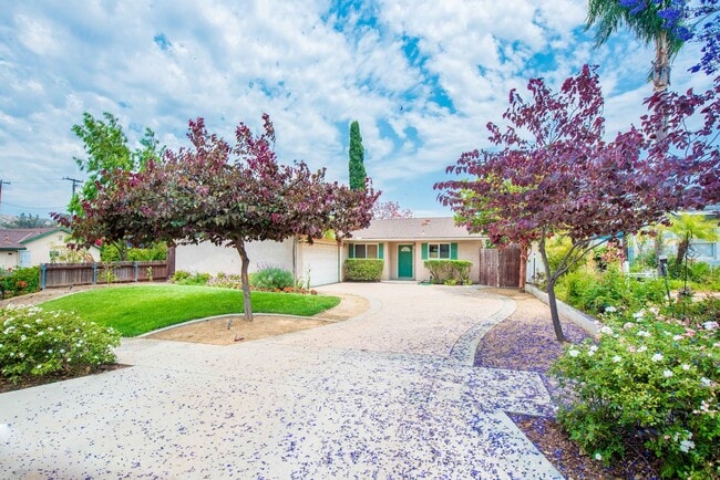 property at 1190 Mariposa Dr