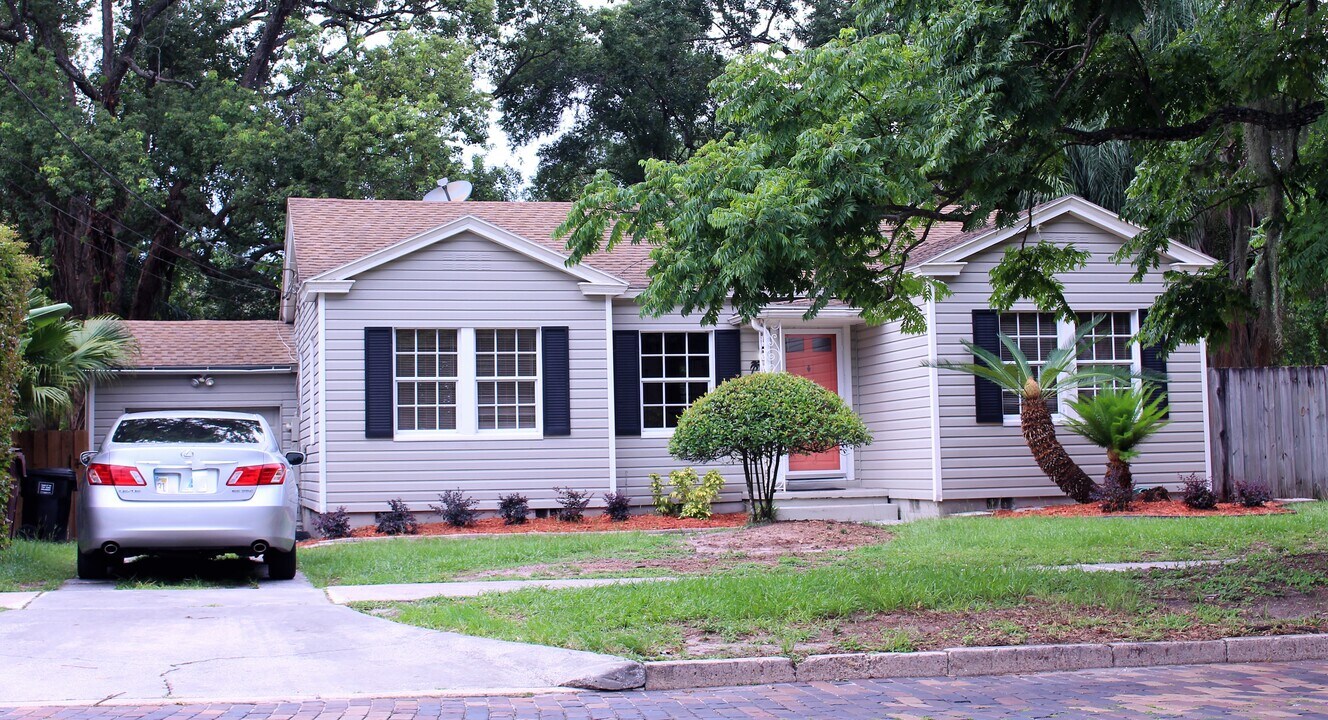 1411 E Kaley St in Orlando, FL - Building Photo