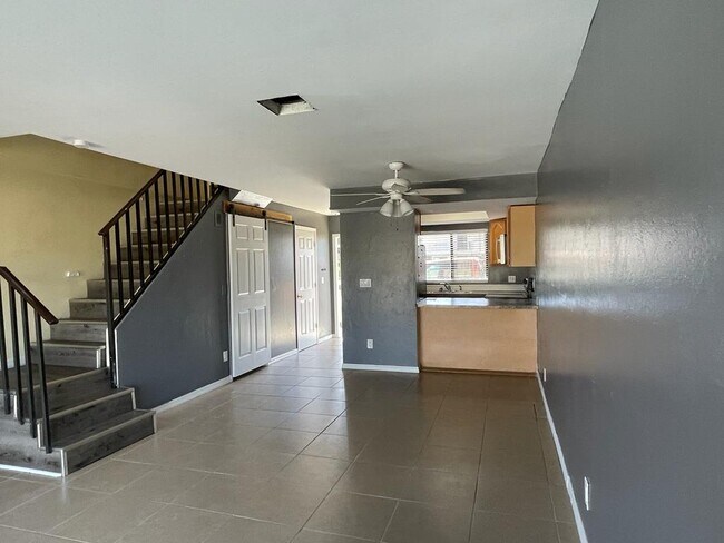 512 SE 43rd St in Cape Coral, FL - Building Photo - Building Photo