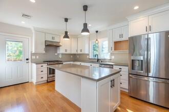 26 Station St in Quincy, MA - Building Photo - Building Photo