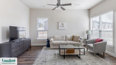 400 E BB Fielder Rd, Unit 476 in Weatherford, TX - Foto de edificio - Building Photo