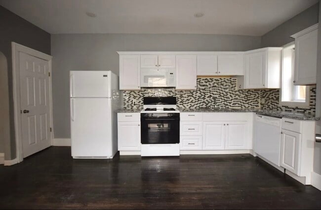 108 S 4th St in Columbia, PA - Building Photo - Building Photo