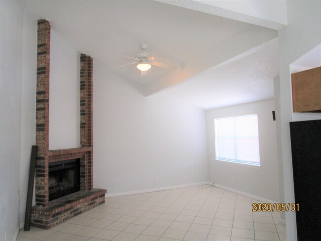 11382 Lake Erie Dr in El Paso, TX - Building Photo - Building Photo