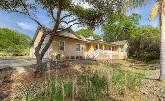 449 Silver Leaf Dr in Oroville, CA - Building Photo