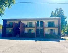 18 Old St Marys Pike in Parkersburg, WV - Building Photo