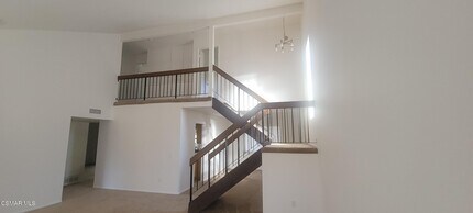 611 Calle Del Sur in Thousand Oaks, CA - Building Photo - Building Photo