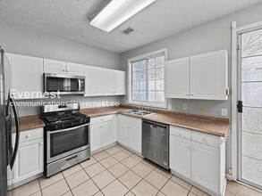 151 Windcroft Cir NW in Acworth, GA - Building Photo - Building Photo