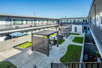La Pat Courtyard Apartments in Westminster, CA - Building Photo - Building Photo