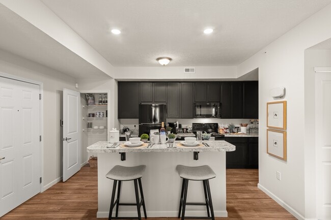 The Residences at Golf Village in Powell, OH - Foto de edificio - Building Photo