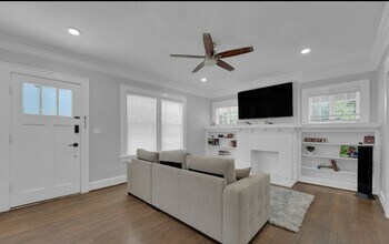 1667 Sylvan Rd SW in Atlanta, GA - Building Photo - Building Photo