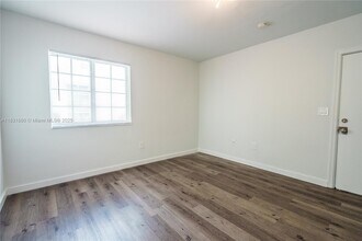920 Pennsylvania Ave in Miami Beach, FL - Building Photo - Building Photo
