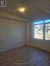 3210 Sixth Line in Oakville, ON - Building Photo - Building Photo