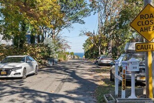 306 Sound Beach Blvd in Sound Beach, NY - Building Photo