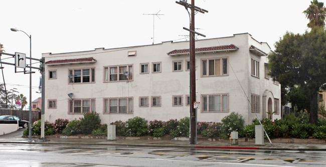 445 W 39th St in San Pedro, CA - Foto de edificio - Building Photo