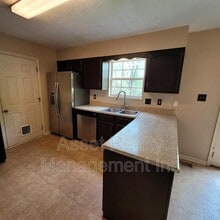 8813 Quails Bend Ln in Knoxville, TN - Building Photo - Building Photo
