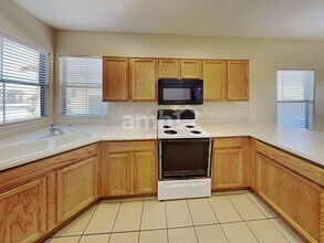 8821 W Hilton Ave in Tolleson, AZ - Building Photo - Building Photo