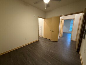 1121 S Park St in Madison, WI - Foto de edificio - Building Photo