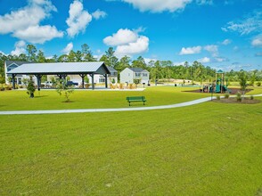 Meadow Lakes in Bloomingdale, GA - Foto de edificio - Building Photo