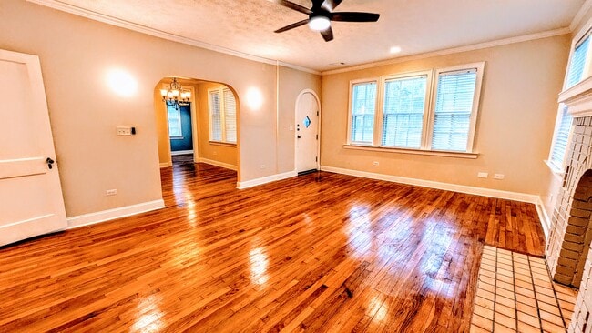 property at 3311 Lexington Rd