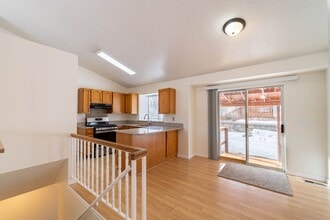 703 Mittry Ave in Elko, NV - Building Photo - Building Photo