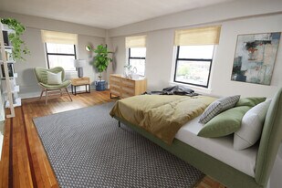 Oakland Apartments in Pittsburgh, PA - Building Photo