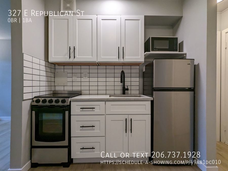 327 E Republican St in Seattle, WA - Building Photo