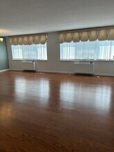 20 Hammond Pond Pkwy in Newton, MA - Building Photo - Building Photo