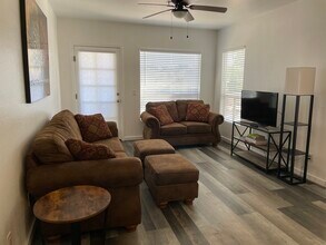 1825 W Ray Rd, Unit 2077 in Chandler, AZ - Building Photo - Building Photo