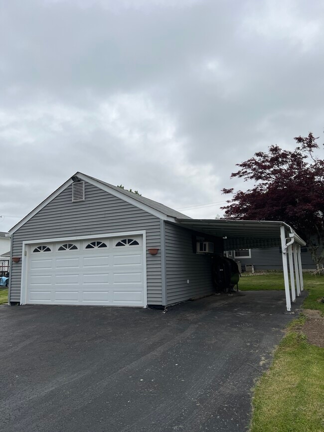 231 Fairview Ave in Wind Gap, PA - Building Photo - Building Photo